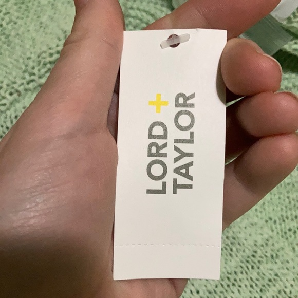 A mint green knitted sweater/pull over - Picture 3 of 3